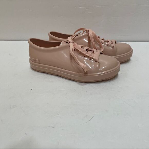 NEW WITHOUT TAGS MEL DREAMED BY MELISSA LACE UP JELLY SNEAKERS IN PALE PINK - Picture 1 of 9